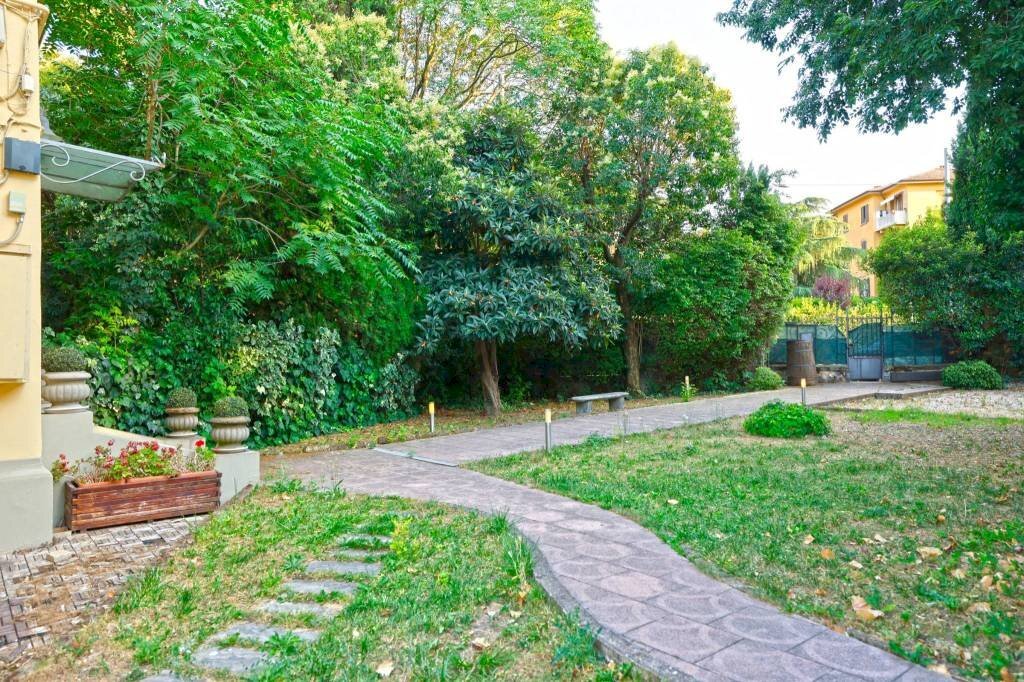 Giardino - Villa via Paolo Fabbri, Bologna (neighborhood Massarenti) - photo 3