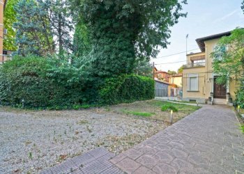 Giardino - Villa via Paolo Fabbri, Bologna (zona Massarenti) - foto 4