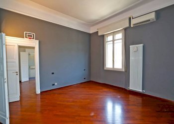 Camera da letto - Villa via Paolo Fabbri, Bologna (zona Massarenti) - foto 19