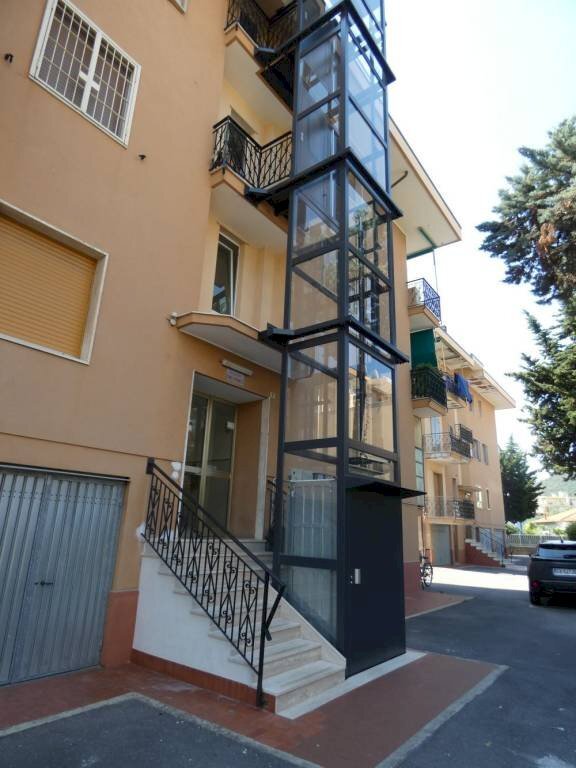 Facciata - Two-room apartment largo Ponte Romano, Loano - photo 3