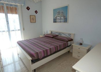 Camera da letto - Bilocale largo Ponte Romano, Loano - foto 12