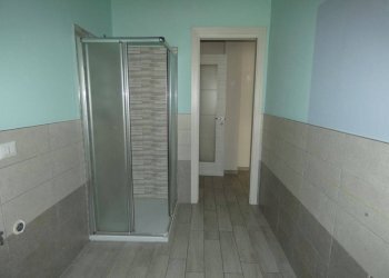 Bagno - Quadrilocale corso Europa, 42, Alba - foto 21