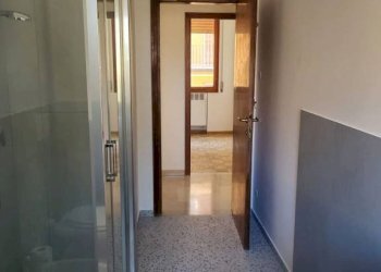 Bagno - Appartamento via Mario Bastia, 29, Bologna (zona Costa Saragozza) - foto 21