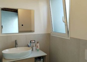 Bagno - Four-room apartment via Plaia, Catania - photo 21