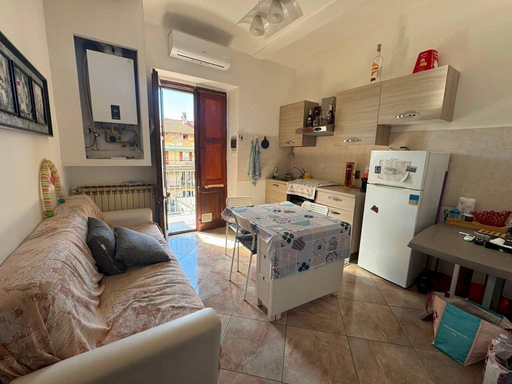 Cucina - Appartamento via Pietro Rolle, 2, Venaria Reale - foto 1