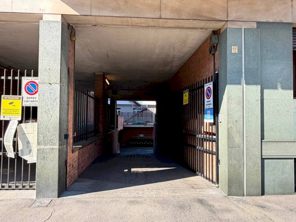 Posto macchina - Box via Giovanni Carlo Cavalli, 22, Torino (zona Cit Turin) - foto 1