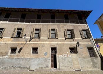 Palazzo Storico - Palazzo Storico piazza DEL MUNICIPIO, Carrù - foto 6