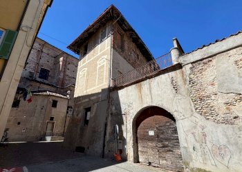 Palazzo Storico - Palazzo Storico piazza DEL MUNICIPIO, Carrù - foto 9