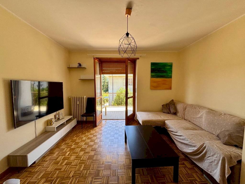 Camera da letto - Trilocale via Paolo Vasario, 12, Luserna San Giovanni - foto 1