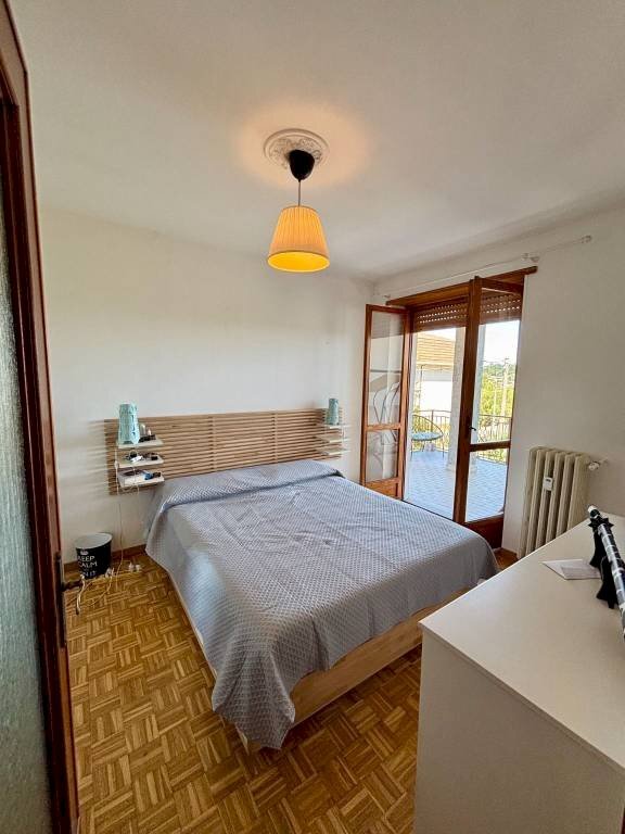 Camera da letto - Trilocale via Paolo Vasario, 12, Luserna San Giovanni - foto 3