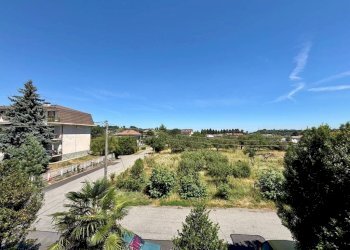Vista - Trilocale via Paolo Vasario, 12, Luserna San Giovanni - foto 31