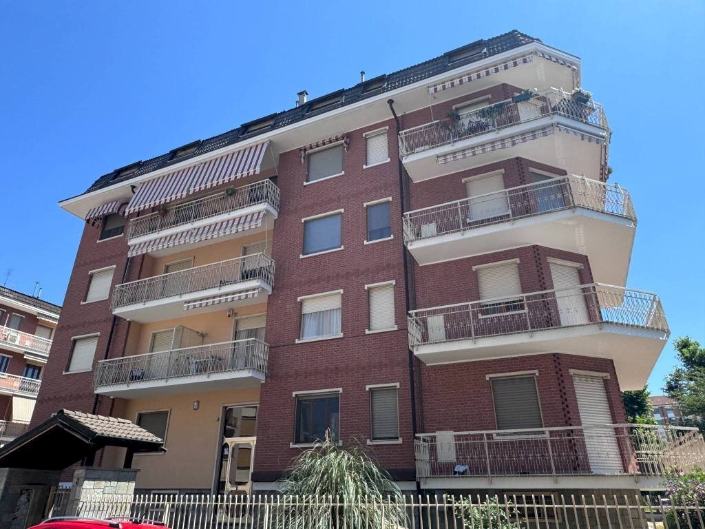 Facciata - Appartamento via Viglione, Carmagnola - foto 1