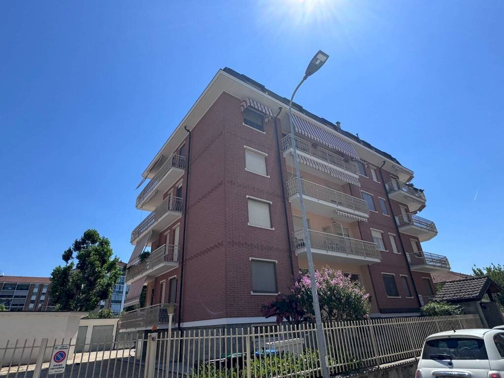 Facciata - Appartamento via Viglione, Carmagnola - foto 2
