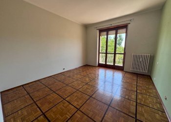 Camera da letto - Appartamento via Viglione, Carmagnola - foto 6