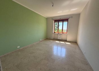 Camera da letto - Appartamento via Viglione, Carmagnola - foto 16