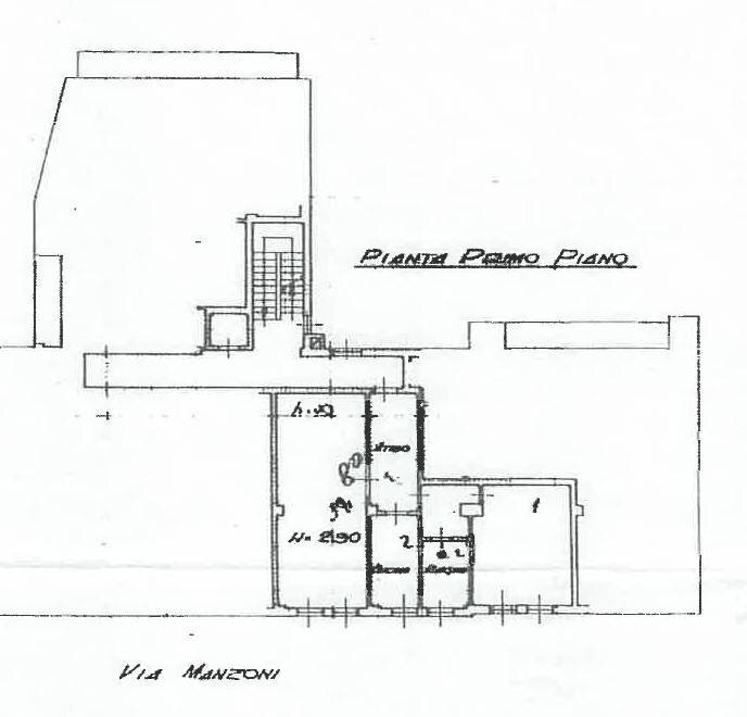 Three-room apartment via Alessandro Manzoni, 3, Varese - floor plans 1