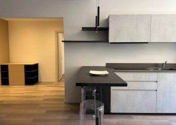 Cucina - Three-room apartment via Alessandro Manzoni, 3, Varese - photo 12