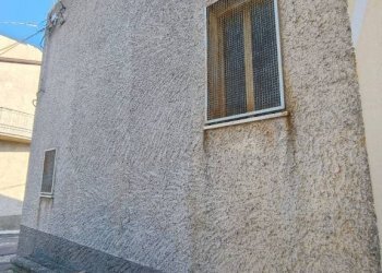 Facciata - Independent house via Timparello, Savelli - photo 2