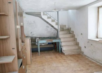 Cantina - Independent house via Timparello, Savelli - photo 14
