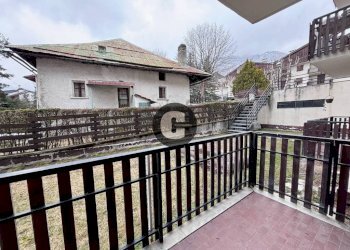 Balcone - Trilocale viale Capuccio, 10, Bardonecchia - foto 3