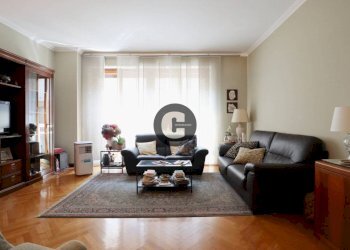 Soggiorno - Trilocale via Morghen, 9, Torino (zona San Donato) - foto 6