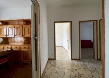 Corridoio - Three-room apartment via Giacomo Leopardi, 10, Cornate d'Adda - photo 5