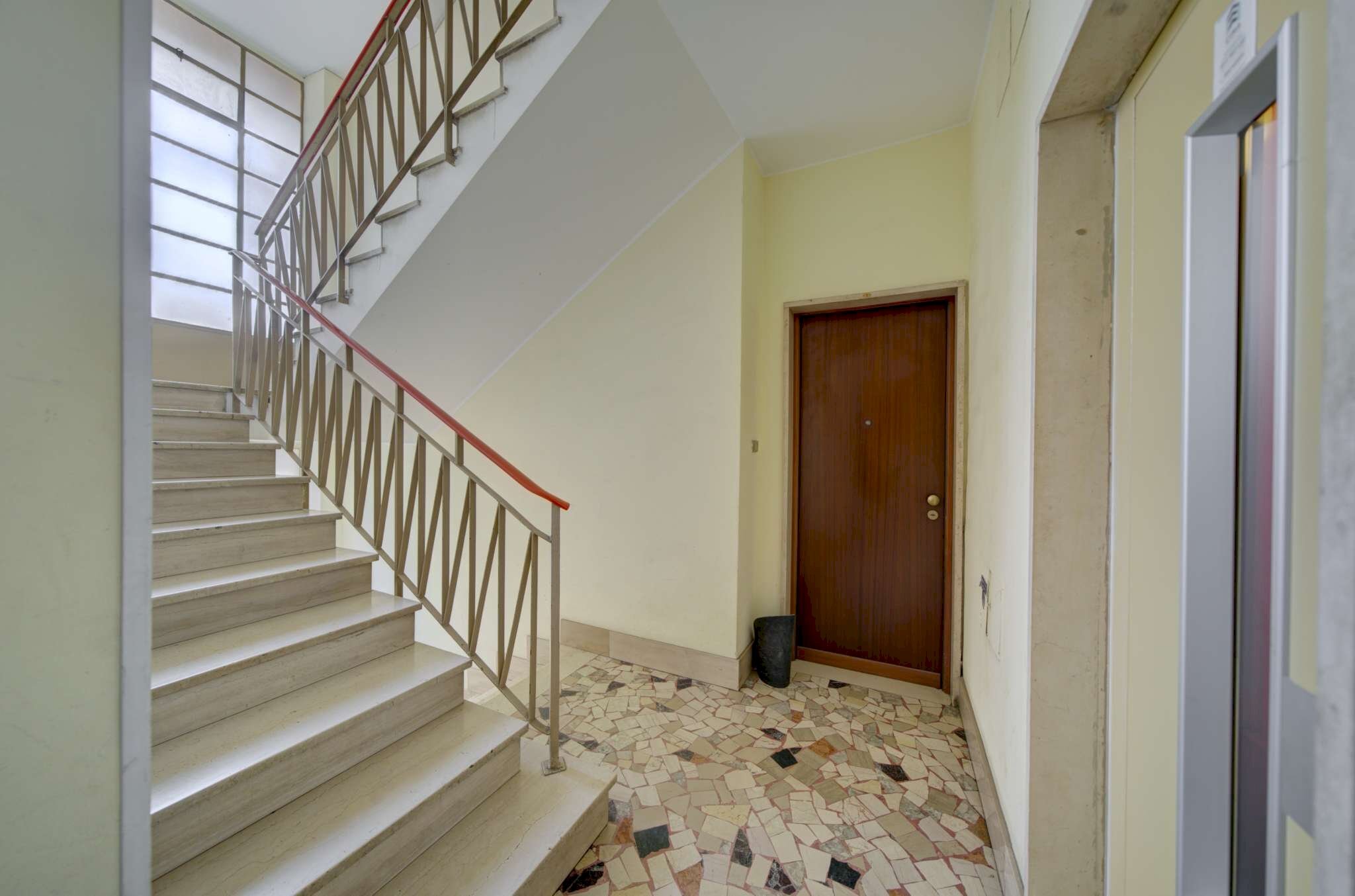 ANDRONE - Attic via PORDENONE, 16, Torino (neighborhood Santa Rita) - photo 3