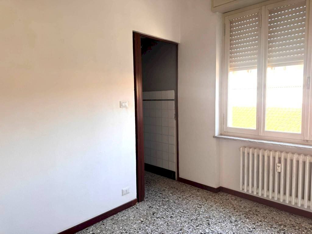 Salone - Three-room apartment via Cesare Battisti, 31, Cambiano - photo 2