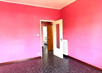 Camera da letto - Three-room apartment via Cesare Battisti, 31, Cambiano - photo 5