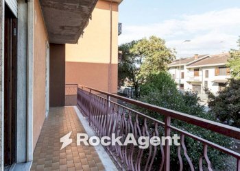Balcone - Three-room apartment via Alessandrini, 6, Mede - photo 31