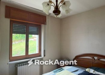 Camera da letto - Casa indipendente via Terroni Domenico, Borgo Val di Taro - foto 9