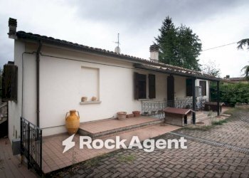 Giardino - Villa via Bellaria, 42, Acqualagna - photo 2