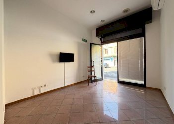 Interno non residenziale - Negozio Bologna (zona Lame) - foto 2