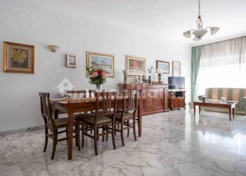Salone - Quadrilocale viale dei Romagnoli, Roma (zona Lido di Ostia) - foto 2