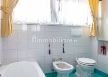 Bagno - Quadrilocale viale dei Romagnoli, Roma (zona Lido di Ostia) - foto 21