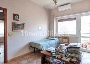 Camera da letto - Quadrilocale viale dei Romagnoli, Roma (zona Lido di Ostia) - foto 24