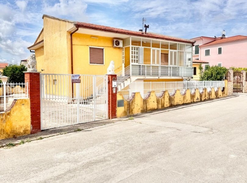 Villa Sessa Aurunca - photo 1