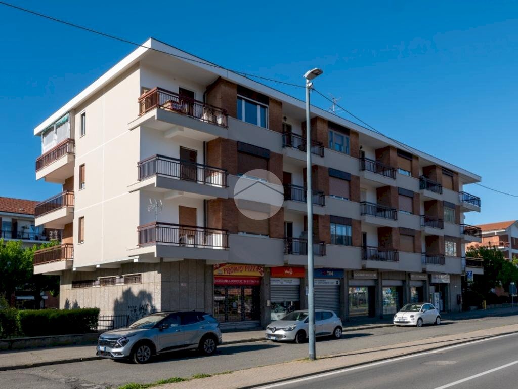 Three-room apartment Via Torino, Piossasco - photo 2