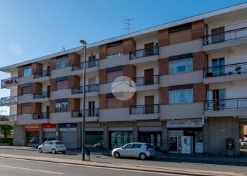 Three-room apartment Via Torino, Piossasco - photo 3