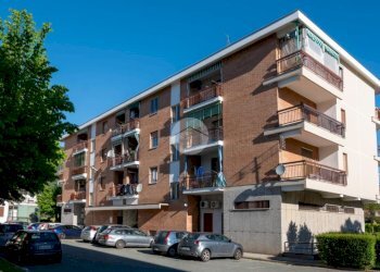 Three-room apartment Via Torino, Piossasco - photo 4