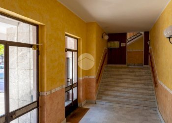 Three-room apartment Via Torino, Piossasco - photo 5