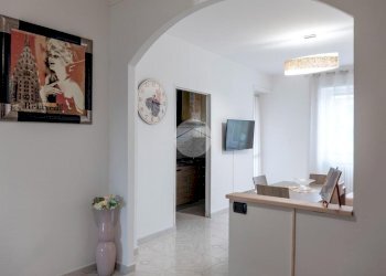 Three-room apartment Via Torino, Piossasco - photo 6