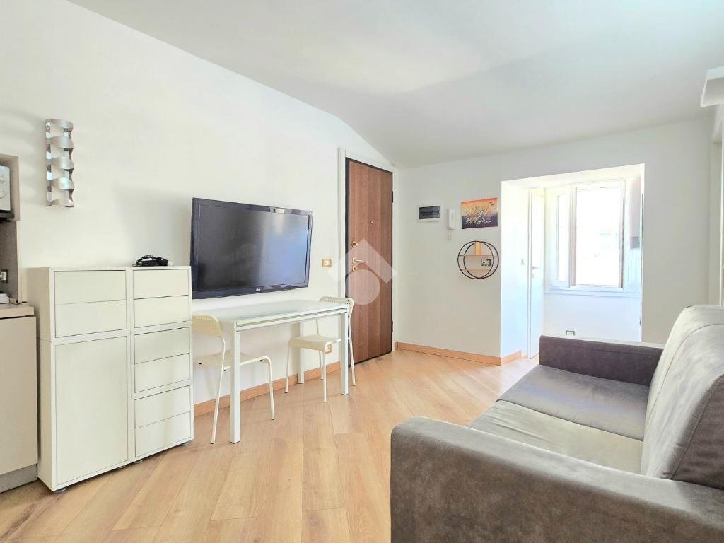 Two-room apartment Piazzetta Tabarca, Genova (neighborhood Pegli) - photo 3