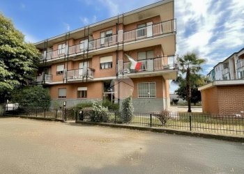 Bilocale Via Camillo Olivetti, Leini - foto 1