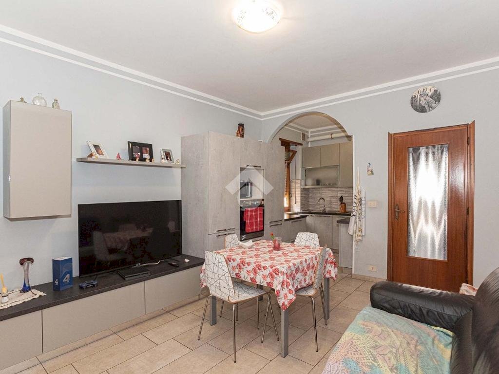 Three-room apartment Via gazzera, Ciriè - photo 1
