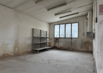WhatsApp Image 2025-01-23 at 15.52.15 (1).jpeg - Laboratory VIA CREMONA, Crema - photo 5