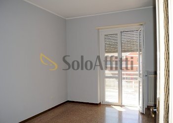 SECONDA CAMERA DA LETTO - Trilocale Via Chiomo 25, Settimo Torinese - foto 10