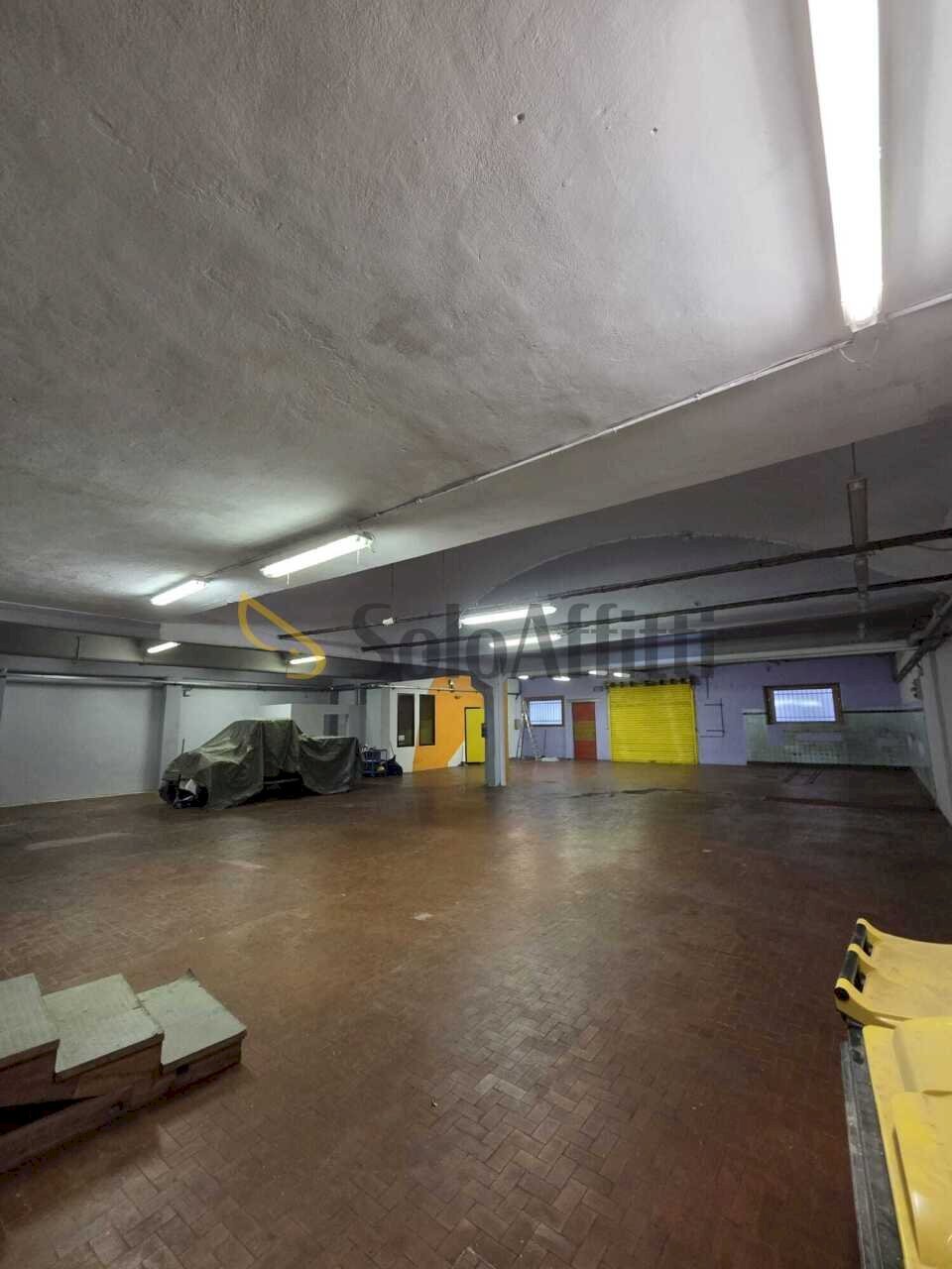 5.jpg - Shed Via Baltea, Torino (neighborhood Barriera Milano) - photo 3