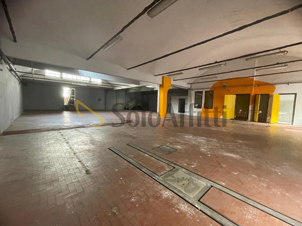 1 - Capannone Via Baltea, Torino (zona Barriera Milano) - foto 1
