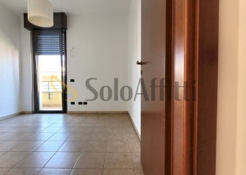 Camera - Two-room apartment Via Adda, Parabiago - photo 7